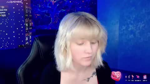 Snapshot of hot_isa7 chatting on February 4, 2025, 8:38 pm Yunona online show from February 4, 2025, 8:38 pm