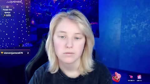 Snapshot of hot_isa7 chatting on February 11, 2025, 12:17 am Yunona online show from February 11, 2025, 12:17 am