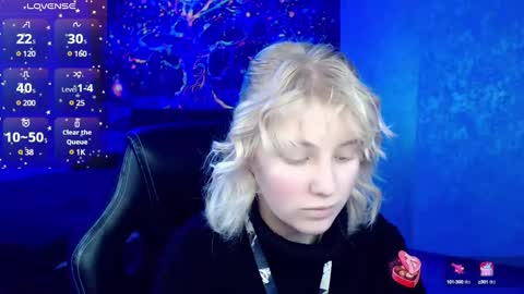 Snapshot of hot_isa7 chatting on February 23, 2025, 7:28 pm Yunona online show from February 23, 2025, 7:28 pm