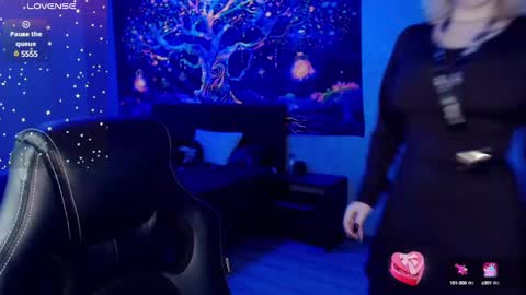 Snapshot of hot_isa7 chatting on February 26, 2025, 9:16 pm Yunona online show from February 26, 2025, 9:16 pm