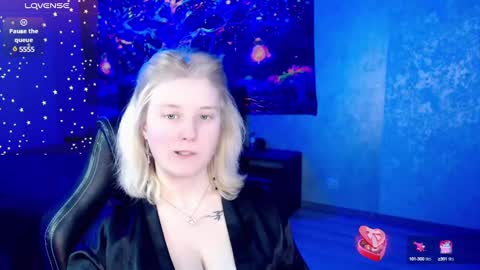 Snapshot of hot_isa7 chatting on March 2, 2025, 9:01 pm Yunona online show from March 2, 2025, 9:01 pm