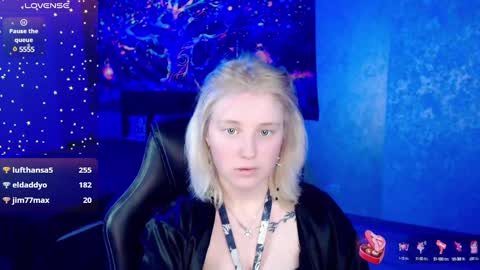 Snapshot of hot_isa7 chatting on March 3, 2025, 3:08 am Yunona online show from March 3, 2025, 3:08 am