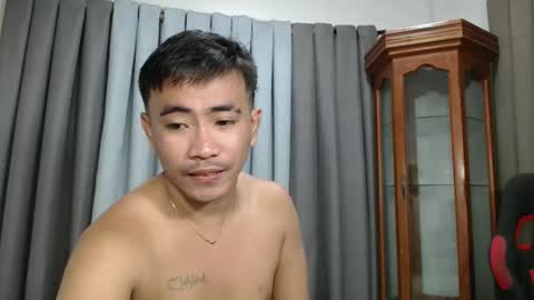 Snapshot of hot_khevin chatting on October 18, 2025, 10:43 pm hot_khevin online show from October 18, 2025, 10:43 pm