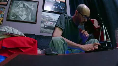 hot_krispy_kreme online show from April 29, 2026, 4:16 am