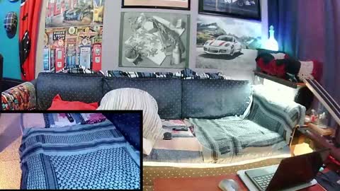 Snapshot of hot_krispy_kreme chatting on May 11, 2026, 8:17 pm hot_krispy_kreme online show from May 11, 2026, 8:17 pm