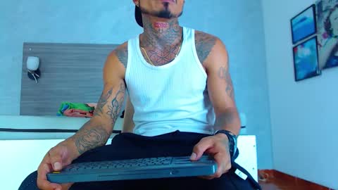 Snapshot of hot_latino_x chatting on January 19, 2026, 12:20 pm SEXY COUPLE online show from January 19, 2026, 12:20 pm