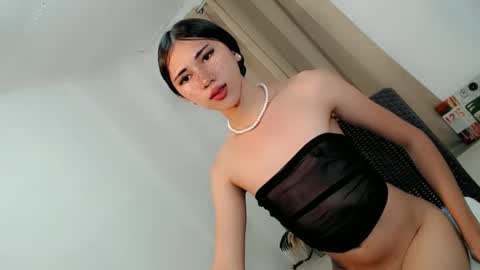 Snapshot of hot_little_angel18 chatting on April 10, 2026, 1:38 pm hot_little_angel18 online show from April 10, 2026, 1:38 pm