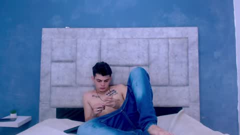 Snapshot of hot_lovesex chatting on January 12, 2025, 6:59 pm Hot Couple online show from January 12, 2025, 6:59 pm