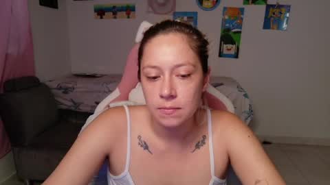 Snapshot of hot_mommymia chatting on May 27, 2026, 2:25 pm Mia online show from May 27, 2026, 2:25 pm