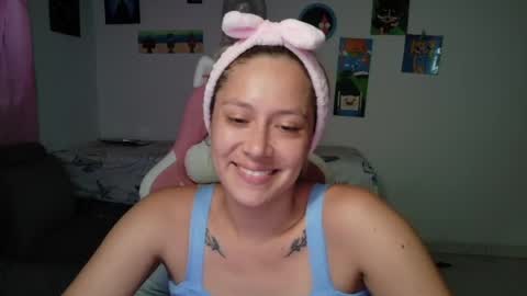 Snapshot of hot_mommymia chatting on May 28, 2026, 10:29 pm Mia online show from May 28, 2026, 10:29 pm