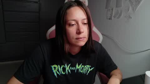 Snapshot of hot_mommymia chatting on July 23, 2026, 4:16 pm Mia online show from July 23, 2026, 4:16 pm