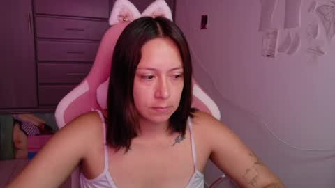 Snapshot of hot_mommymia chatting on July 28, 2026, 2:24 pm Mia online show from July 28, 2026, 2:24 pm