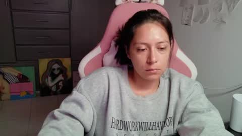 Snapshot of hot_mommymia chatting on July 29, 2026, 2:15 pm Mia online show from July 29, 2026, 2:15 pm
