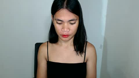 Snapshot of hot_pauline chatting on June 19, 2026, 12:42 pm hot_pauline online show from June 19, 2026, 12:42 pm