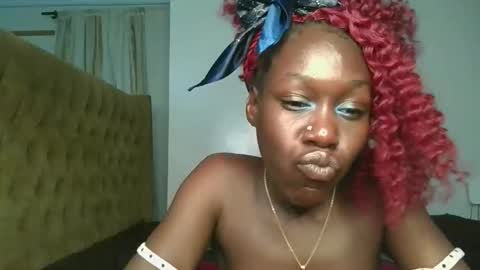 Hot petite online show from February 23, 2026, 5:54 pm