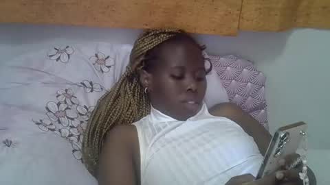 Snapshot of hot_petra2 chatting on April 29, 2026, 6:36 pm Daddys doll online show from April 29, 2026, 6:36 pm