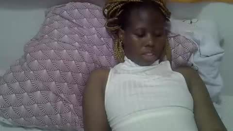 Snapshot of hot_petra2 chatting on May 1, 2026, 2:27 am Daddys doll online show from May 1, 2026, 2:27 am