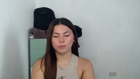 Snapshot of hot_precious_nikki chatting on April 14, 2026, 7:03 am Nikki online show from April 14, 2026, 7:03 am