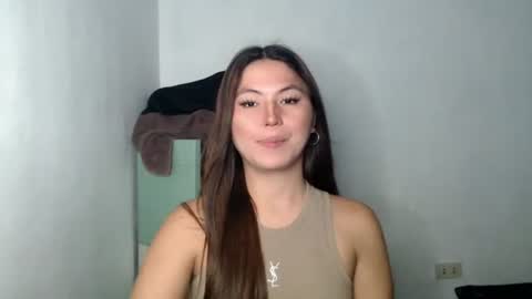 Snapshot of hot_precious_nikki chatting on April 21, 2026, 7:06 pm Nikki online show from April 21, 2026, 7:06 pm
