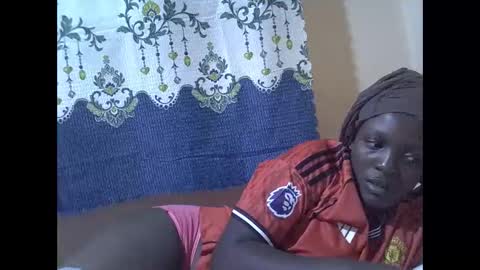 RAYLAH online show from December 20, 2025, 7:21 pm