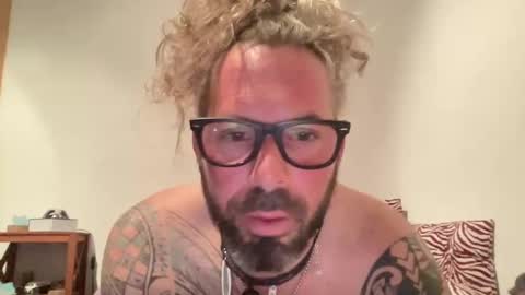 Snapshot of hot_sex83 chatting on February 6, 2025, 6:46 pm letmedoo2 online show from February 6, 2025, 6:46 pm