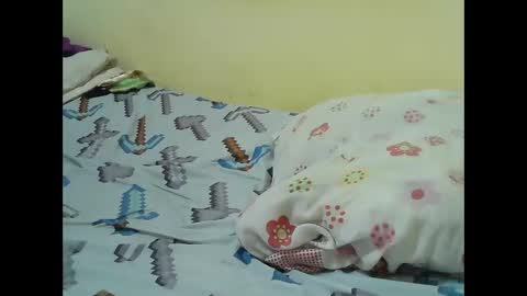 Snapshot of hot_shannia chatting on April 21, 2026, 8:12 pm hot_shannia online show from April 21, 2026, 8:12 pm
