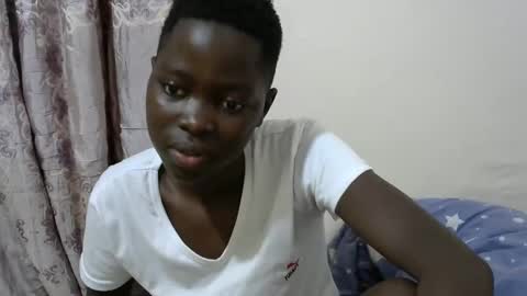 hot_shawrry online show from March 9, 2025, 3:11 am