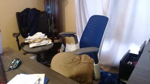 SissySlutBitch online show from April 29, 2026, 5:17 pm