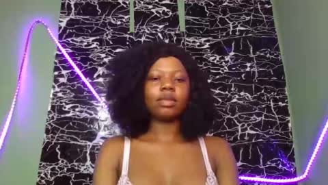 Stella online show from January 26, 2025, 6:37 pm