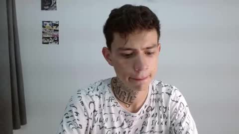 Snapshot of hot_teo_ chatting on December 1, 2025, 11:15 am Mateo online show from December 1, 2025, 11:15 am