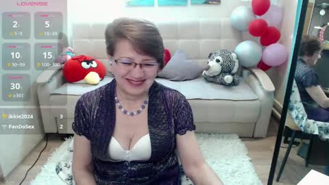 Sofia online show from April 3, 2026, 6:39 pm