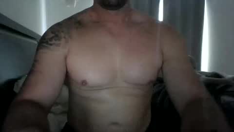hotandhard123321 online show from April 30, 2026, 2:34 pm