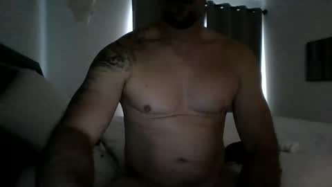 hotandhard123321 online show from May 25, 2026, 11:05 am