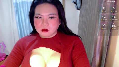Snapshot of hotasian_mama chatting on September 20, 2025, 9:32 am Grace online show from September 20, 2025, 9:32 am