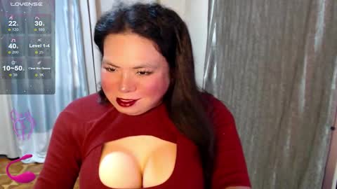 Snapshot of hotasian_mama chatting on October 9, 2025, 7:17 am Grace online show from October 9, 2025, 7:17 am