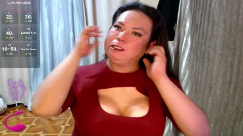 Snapshot of hotasian_mama chatting on October 17, 2025, 8:50 am Grace online show from October 17, 2025, 8:50 am