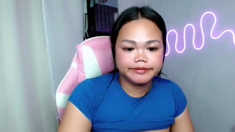 Snapshot of hotbabe_rica chatting on March 6, 2026, 4:42 am Ricaa online show from March 6, 2026, 4:42 am