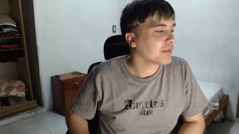 hotbaby6900 online show from December 22, 2025, 10:12 am