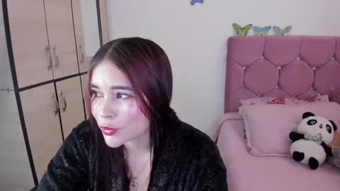 Snapshot of hotbbcwife chatting on February 26, 2025, 7:05 pm lesly and ander online show from February 26, 2025, 7:05 pm