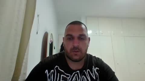 Hotbearhorny online show from April 3, 2026, 6:28 pm