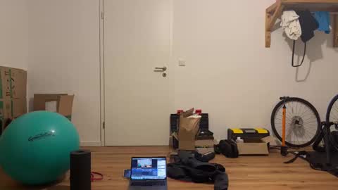 hotboyfeet92 online show from January 28, 2025, 8:26 pm