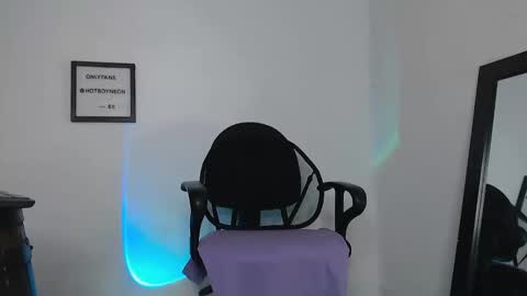 Alex Neon online show from January 31, 2025, 9:05 pm