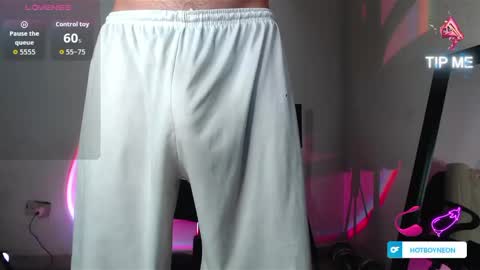 Snapshot of hotboyneon490 chatting on December 22, 2025, 10:23 am Alex Neon online show from December 22, 2025, 10:23 am
