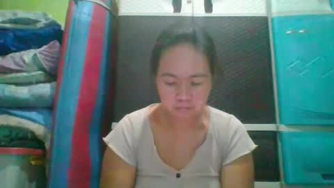 Snapshot of hotchicks4uxx chatting on February 5, 2025, 12:31 am hotchicks4uxx online show from February 5, 2025, 12:31 am