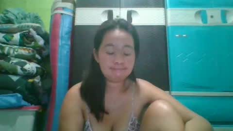 Snapshot of hotchicks4uxx chatting on March 12, 2025, 12:20 am hotchicks4uxx online show from March 12, 2025, 12:20 am