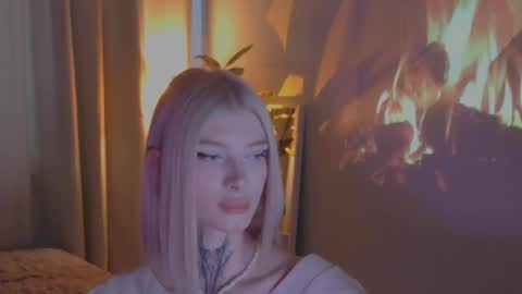 hotchubently online show from March 5, 2025, 11:17 am