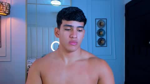 Hussain   aaron and Ekko online show from October 23, 2025, 7:56 pm