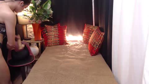 EVA online show from December 15, 2024, 11:45 am