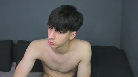 QUENTIN online show from December 14, 2025, 6:41 am