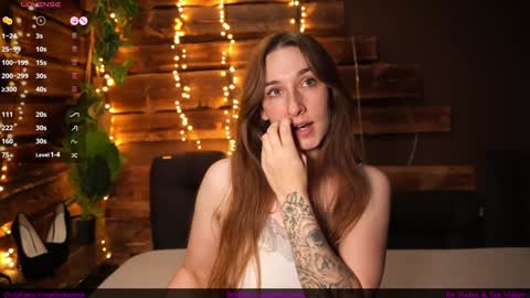 Snapshot of hotfrecklesgirl chatting on October 21, 2025, 11:11 am hotfrecklesgirl online show from October 21, 2025, 11:11 am